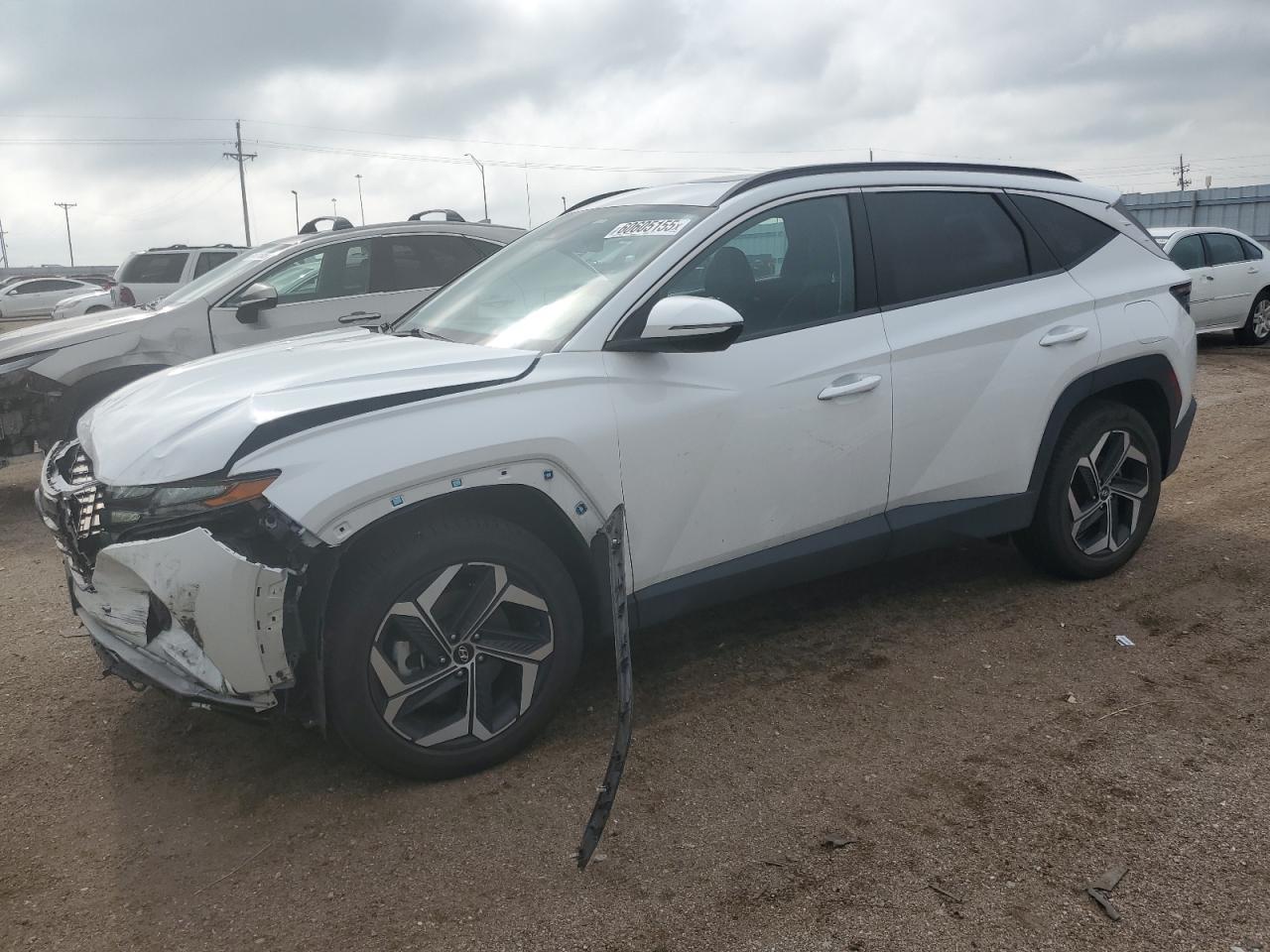  Salvage Hyundai TUCSON