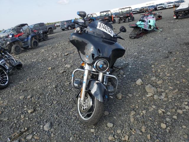 2010 HARLEY-DAVIDSON FLHX 1HD1KB414AB617922