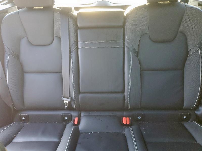 2021 VOLVO XC60 T6 R- YV4A22RMXM1732763