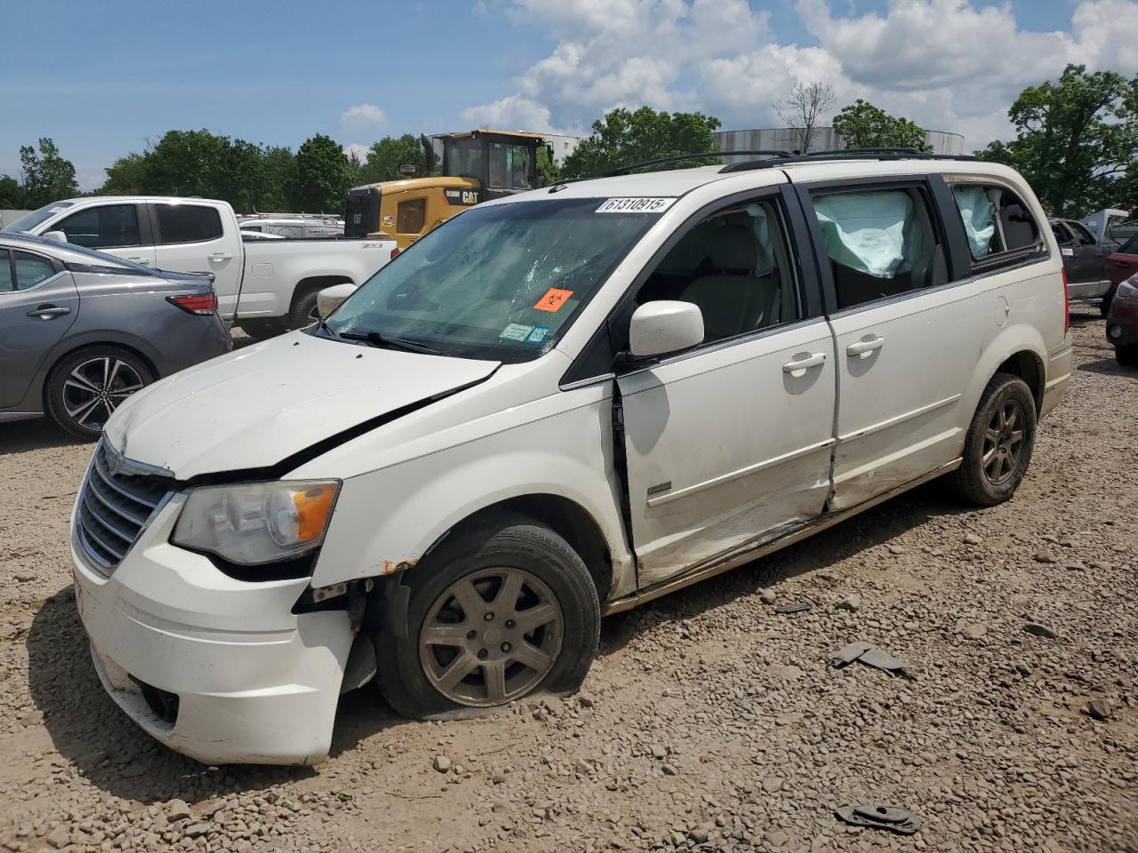  Salvage Chrysler Minivan