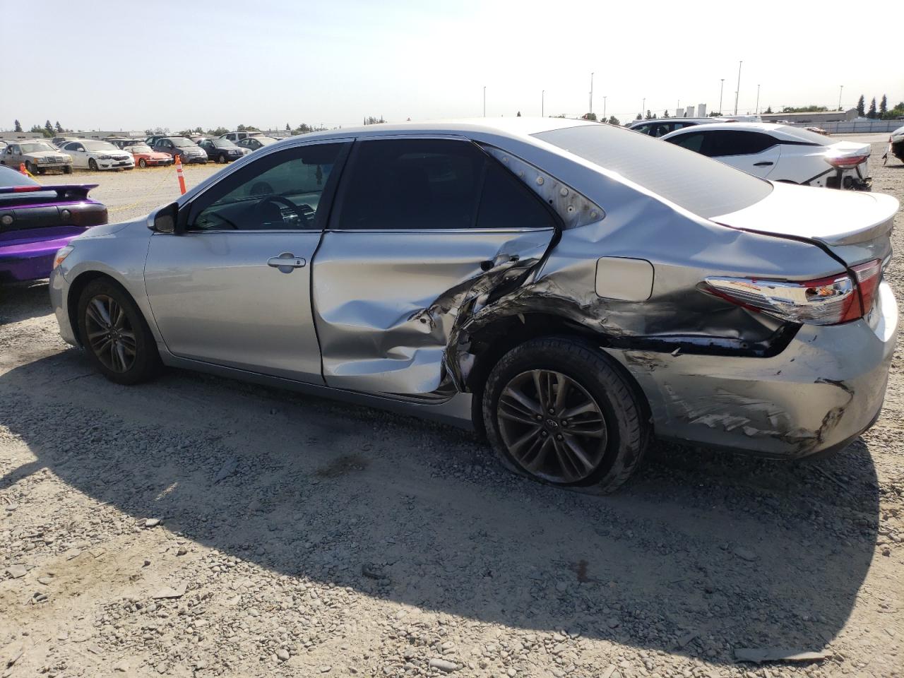 Toyota Camry le 2016