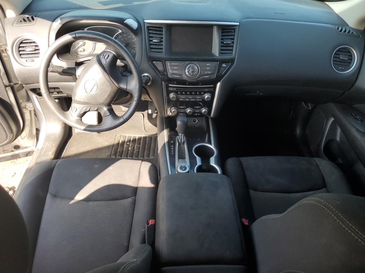 Nissan Pathfinder 2017