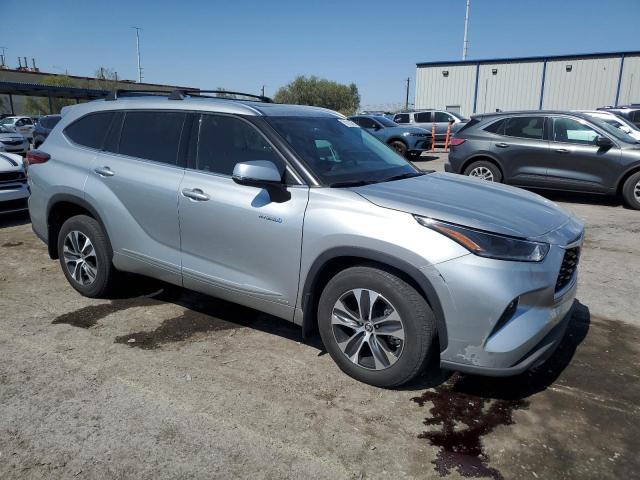 2021 TOYOTA HIGHLANDER HYBRID XLE - 5TDHBRCH6MS025023