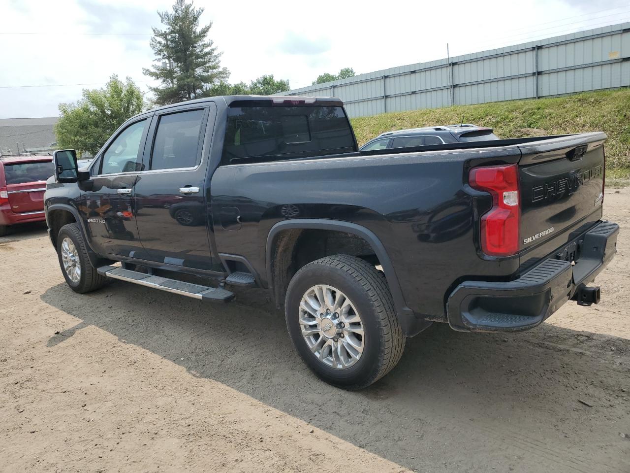 CHEVROLET SILVERADO K2500 HIGH COUNTRY