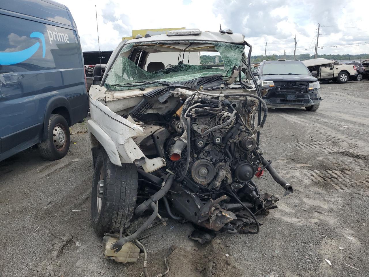 Lot #3305405306 2005 GMC SIERRA K25