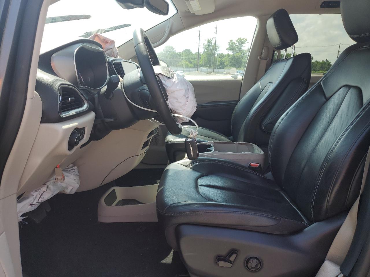 CHRYSLER PACIFICA TOURING L