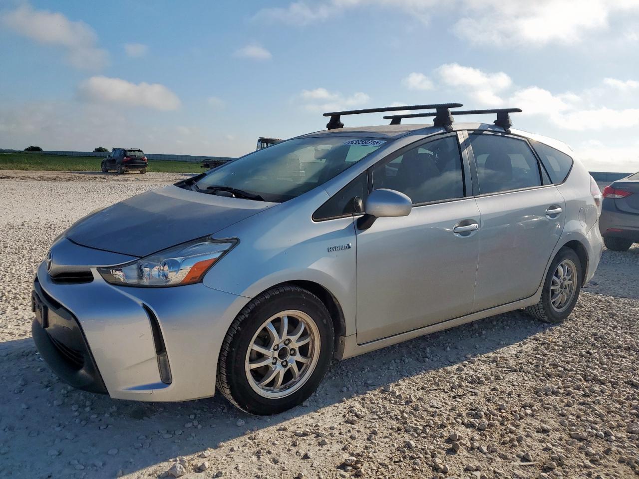 TOYOTA PRIUS V