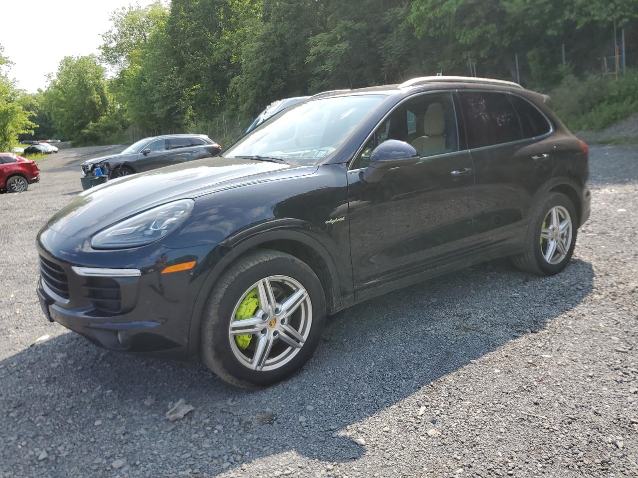  Salvage Porsche Cayenne