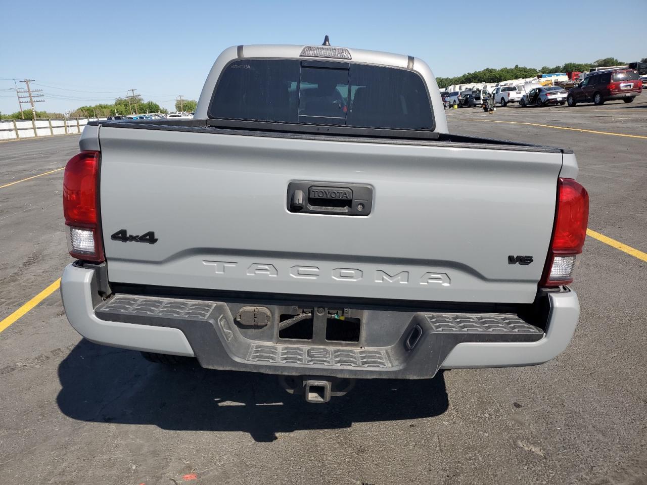 TOYOTA TACOMA DOUBLE CAB