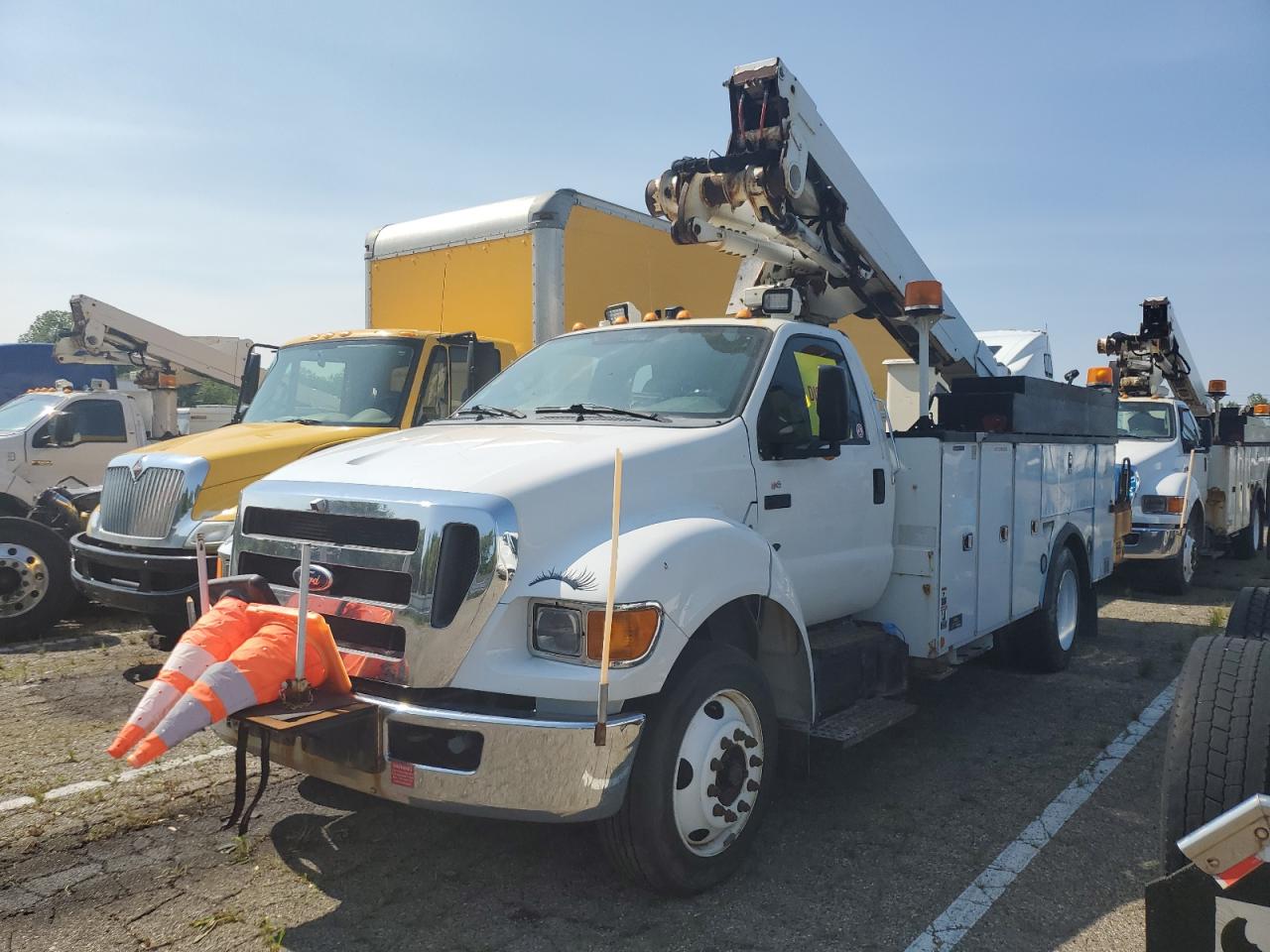 FORD F650 SUPER DUTY
