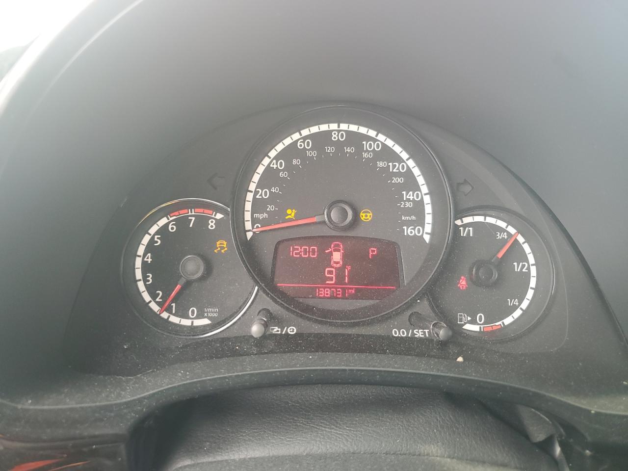 Volkswagen Beetle 2014