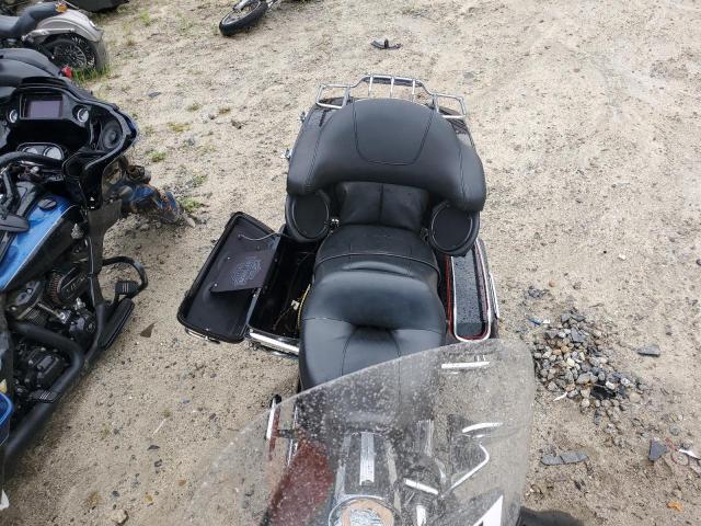 2011 HARLEY-DAVIDSON FLHTCU - 1HD1FC416BB674022