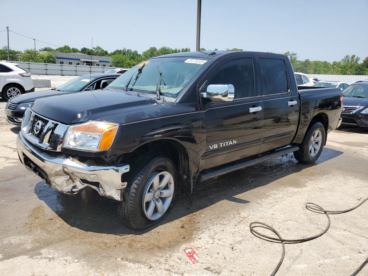 NISSAN TITAN S