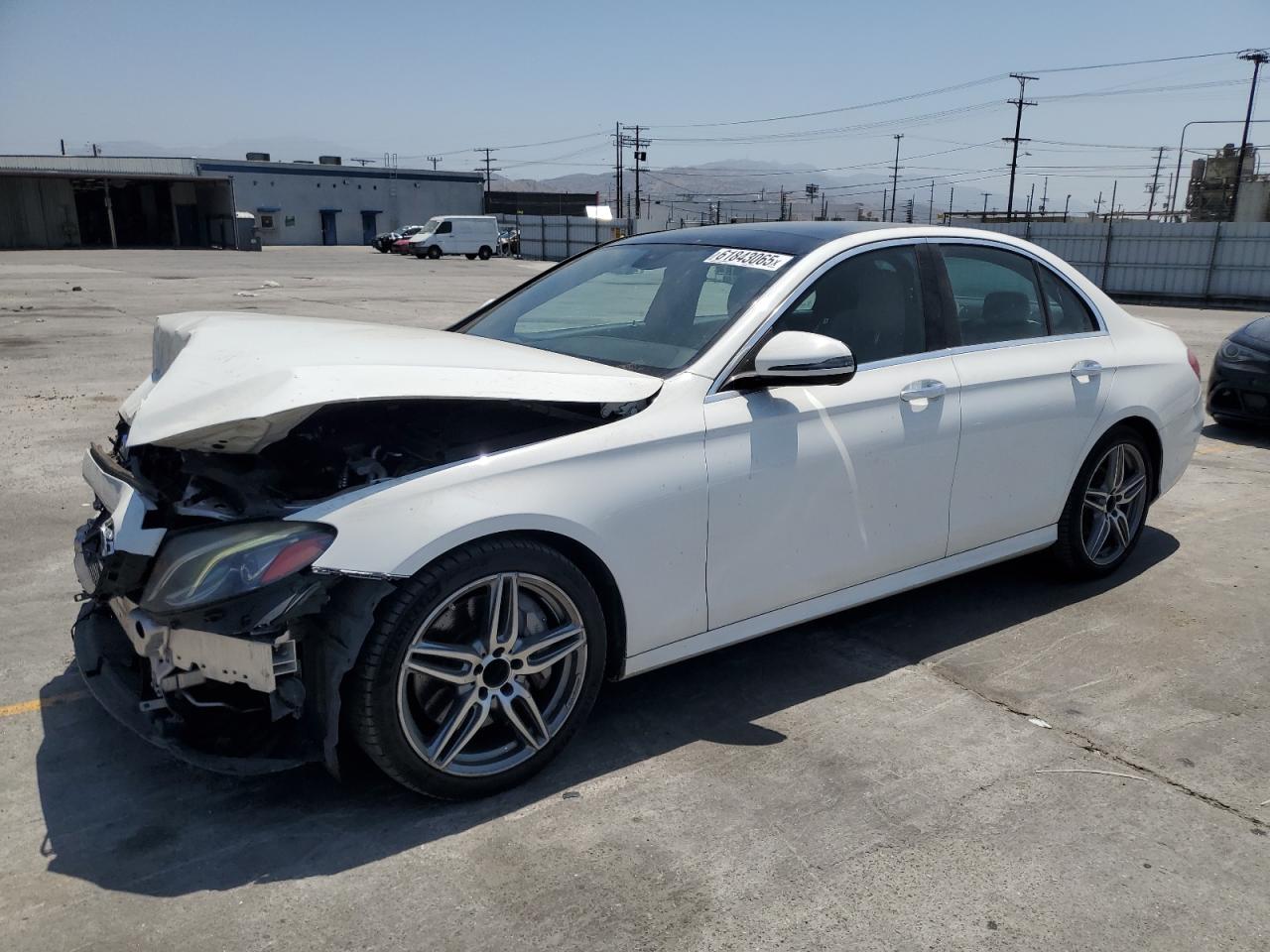 MERCEDES-BENZ E-CLASS 300