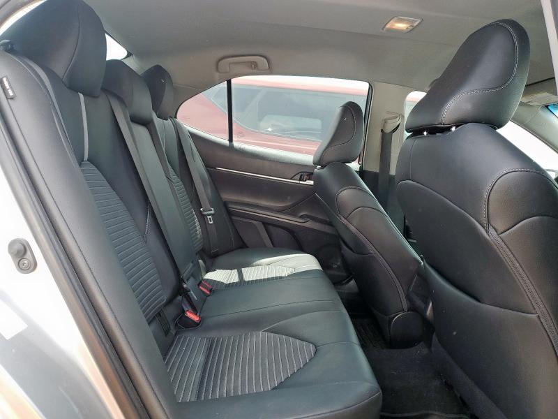 2018 TOYOTA CAMRY L 4T1B11HK5JU578537