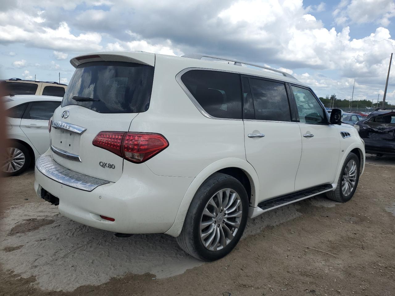 INFINITI QX80