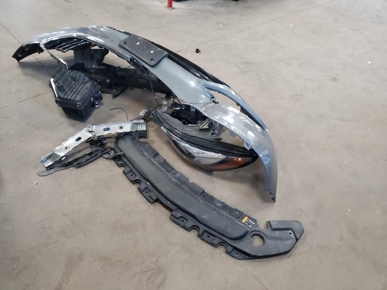 BUICK ENCLAVE ESSENCE