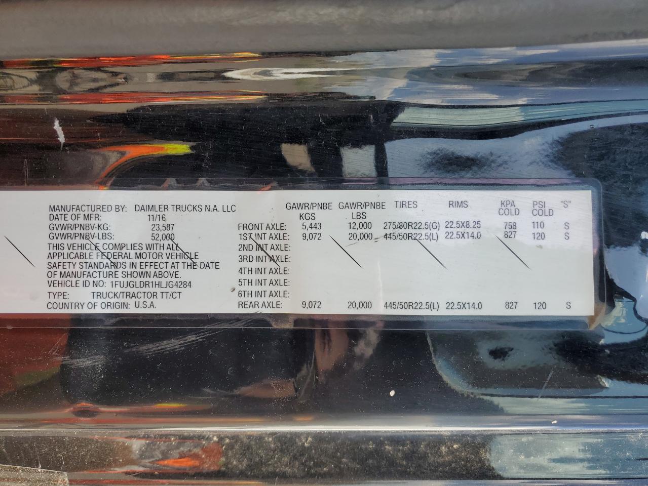 Lot #3187612449 2017 FREIGHTLINER CASCADIA 1