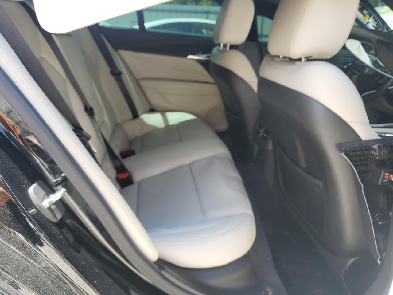 CADILLAC CT4 PREMIUM LUXURY