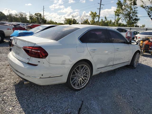 2017 VOLKSWAGEN PASSAT S 1VWAT7A3XHC071582