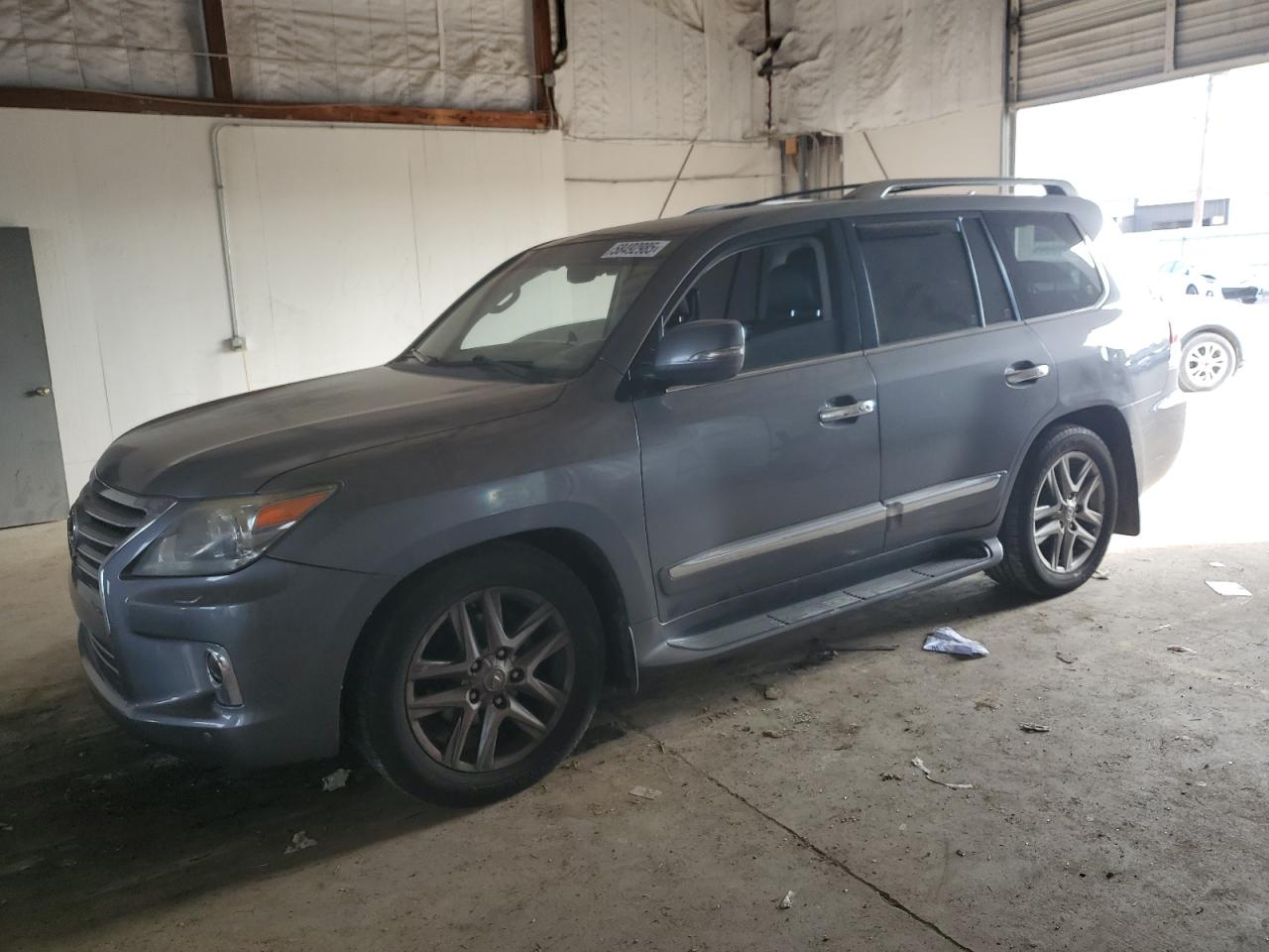 LEXUS LX 570