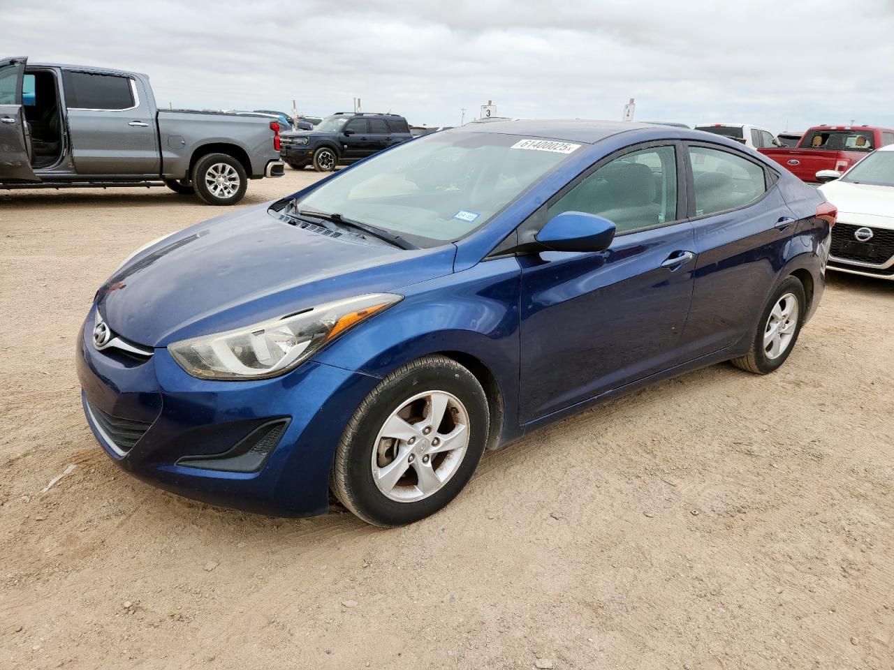 HYUNDAI ELANTRA SE