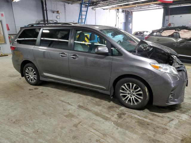 2018 TOYOTA SIENNA XLE 5TDYZ3DC7JS924089