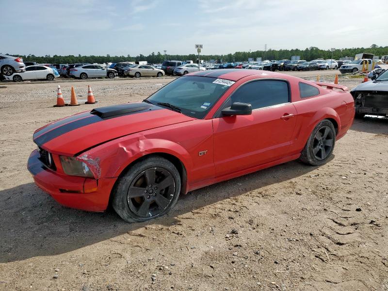 FORD MUSTANG GT