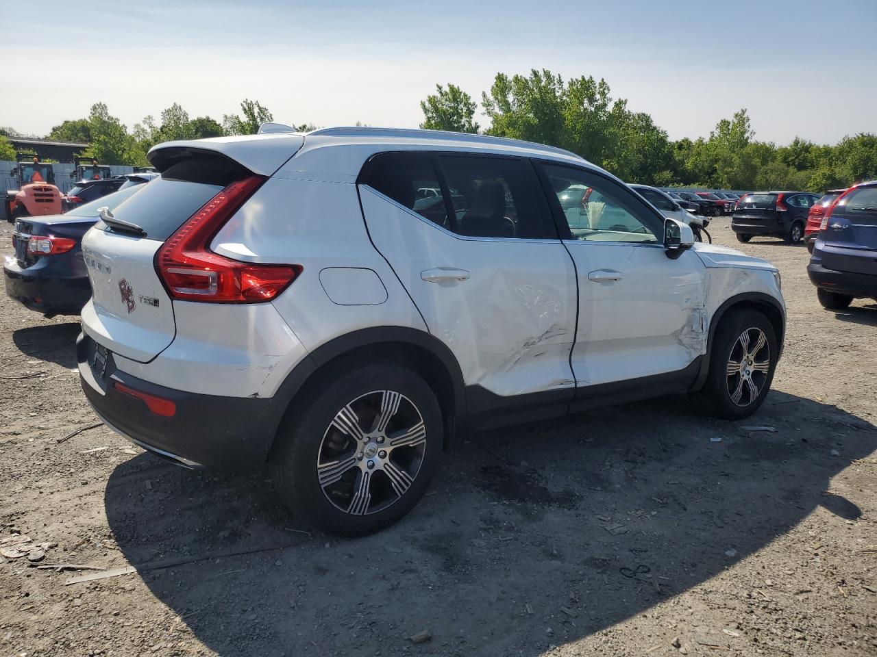 VOLVO XC40 T5 INSCRIPTION