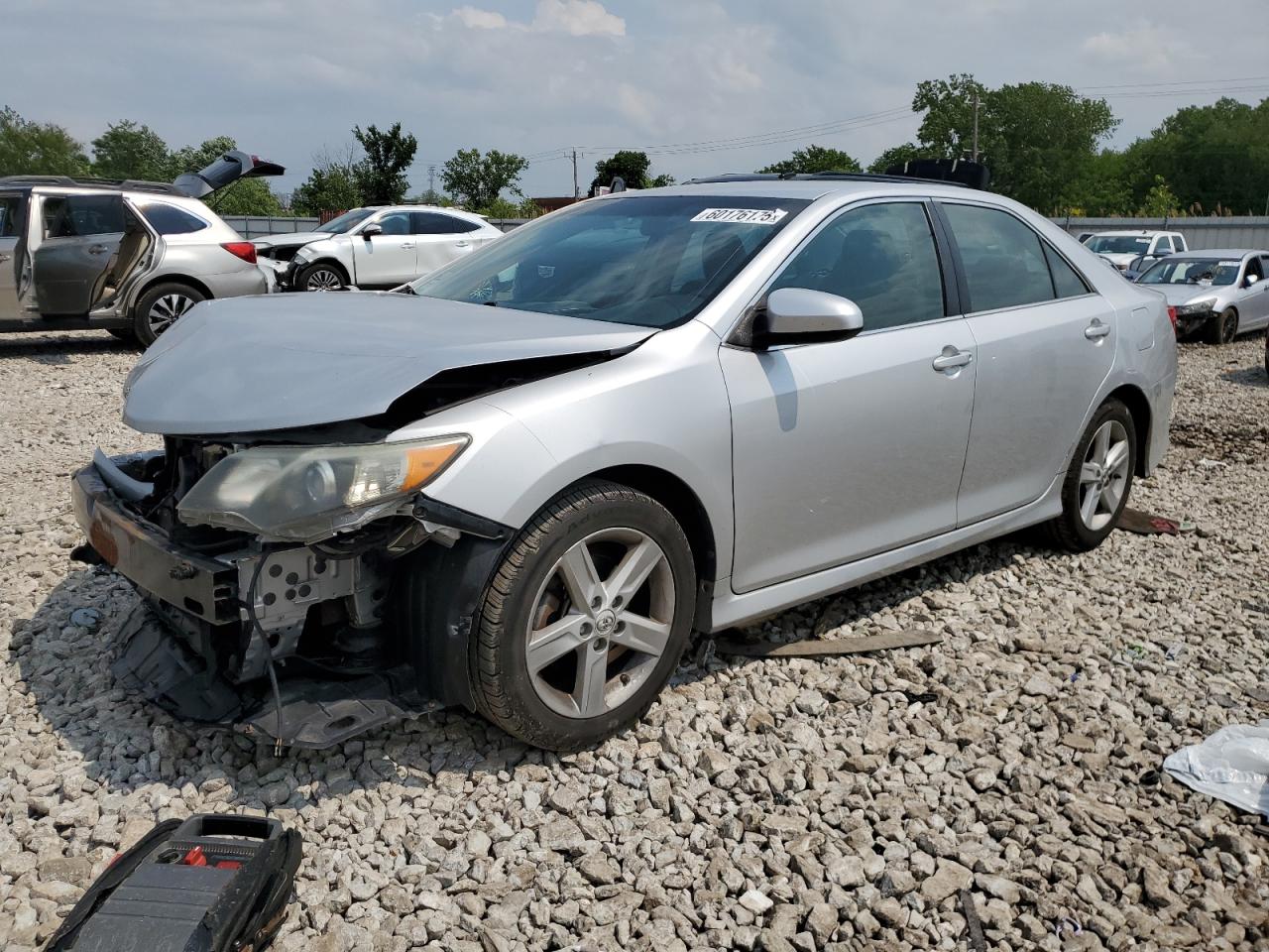 TOYOTA CAMRY BASE
