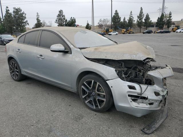 Vin: yv126mfl3h2421429, lot: 61974215, volvo s60 20174