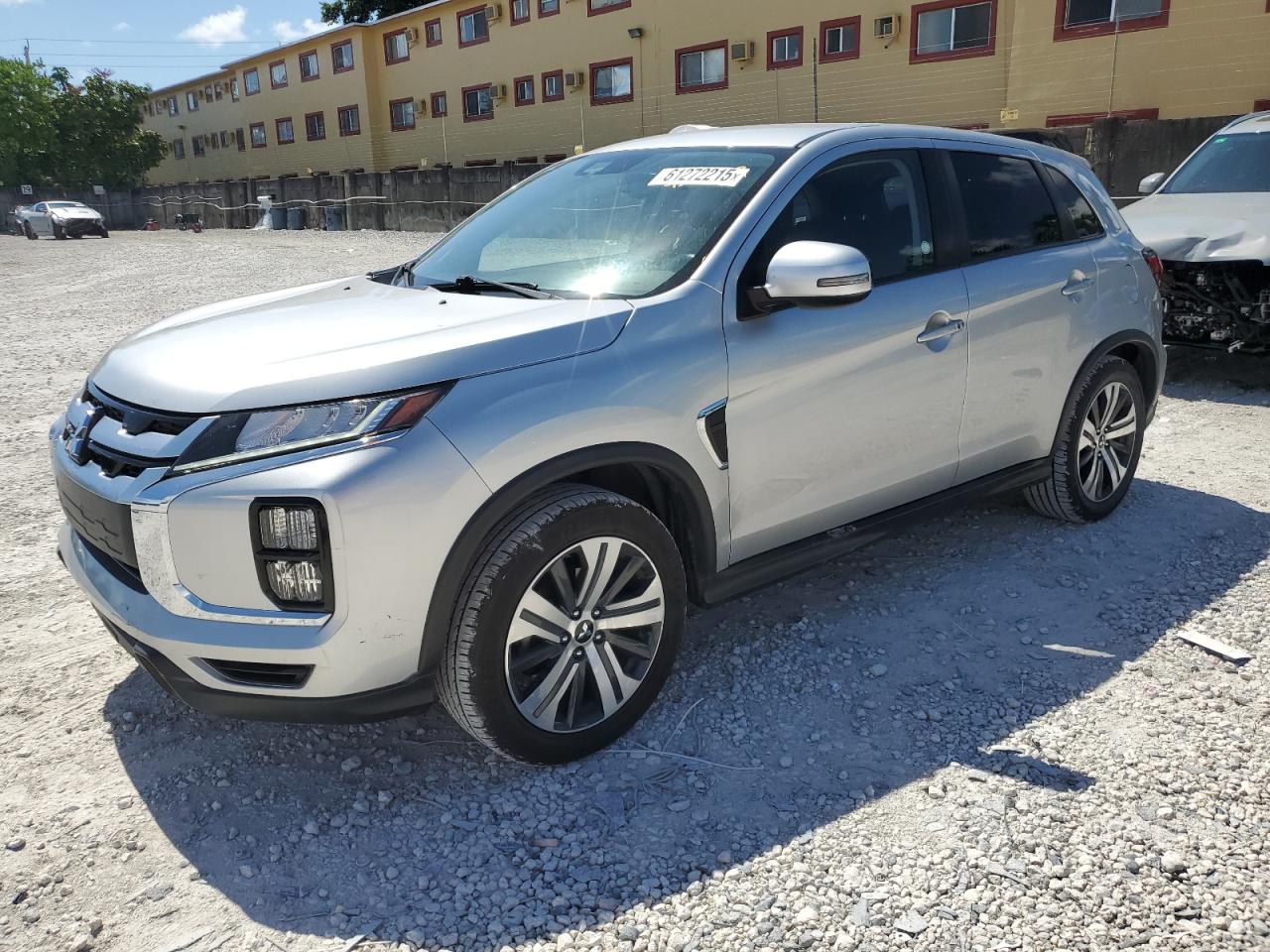 MITSUBISHI OUTLANDER ES