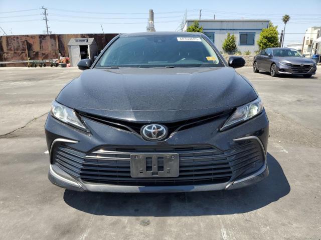 2021 TOYOTA CAMRY LE 4T1C11AK8MU453874
