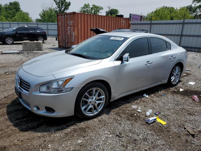 NISSAN MAXIMA S