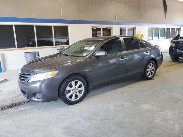 TOYOTA CAMRY BASE