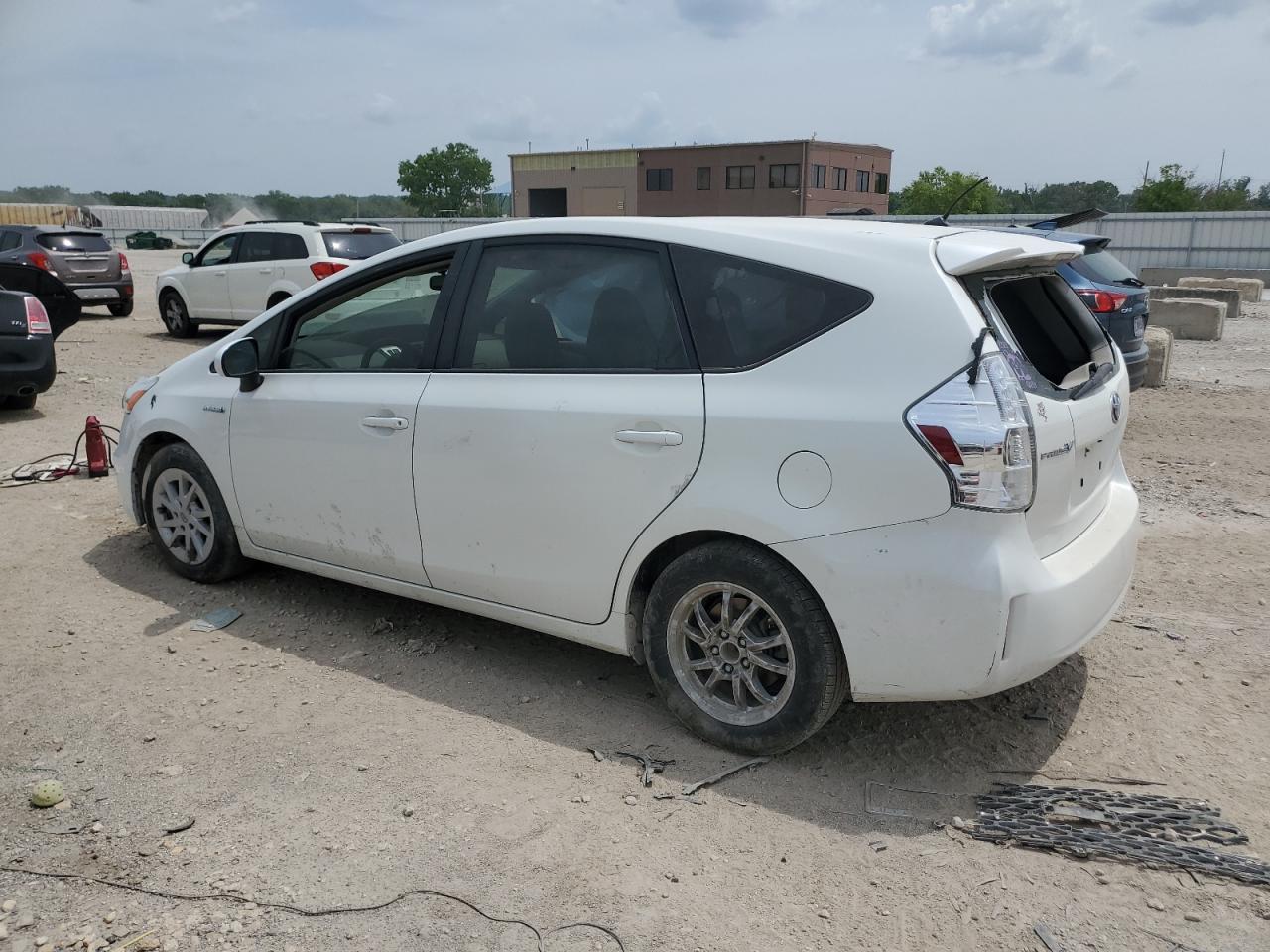 TOYOTA PRIUS V