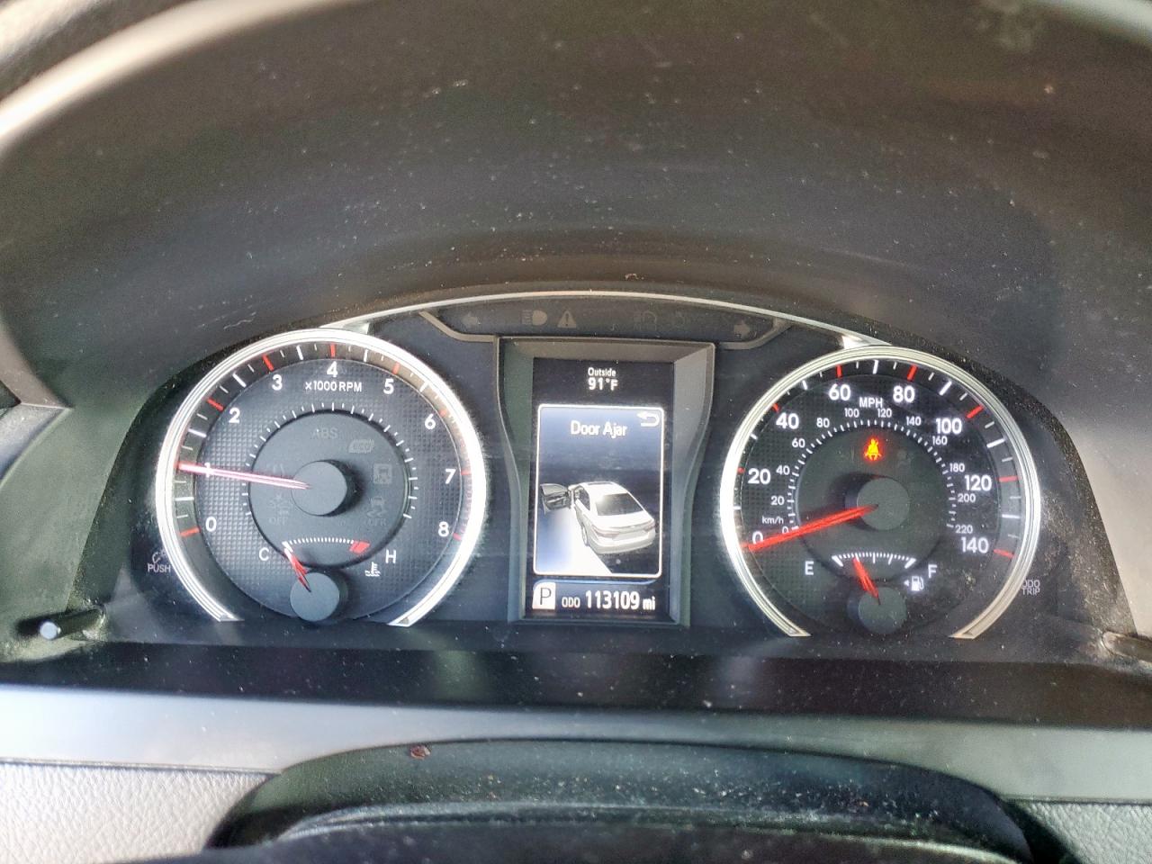 Toyota Camry le 2015