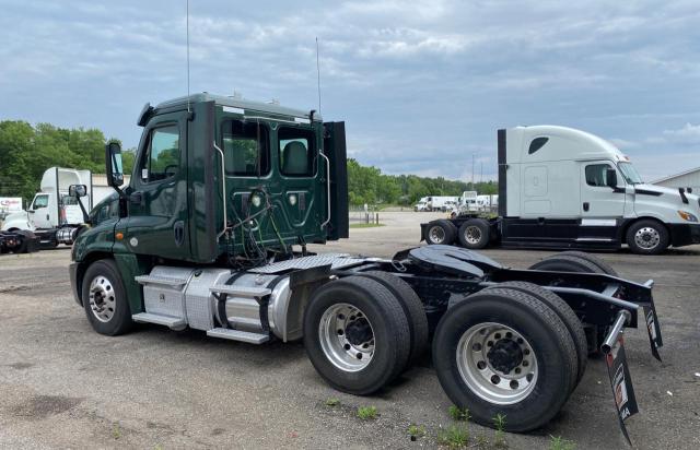 FREIGHTLINER CASCADIA 1 2013 green tractor diesel 1FUJGEDR0DLBZ5765 photo #4