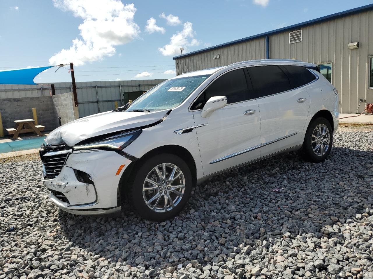 BUICK ENCLAVE ESSENCE