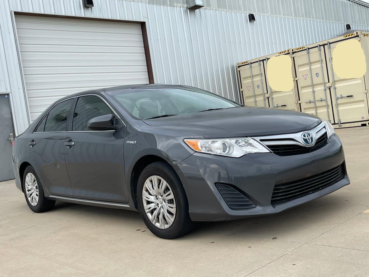 TOYOTA CAMRY HYBRID