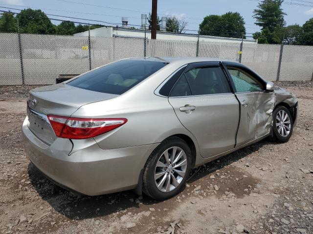 Vin: 4t1bf1fk4hu320556, lot: 60473925, toyota camry le 20173