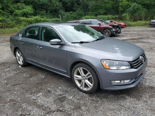 2015 VOLKSWAGEN PASSAT SE 1VWBT7A3XFC008550