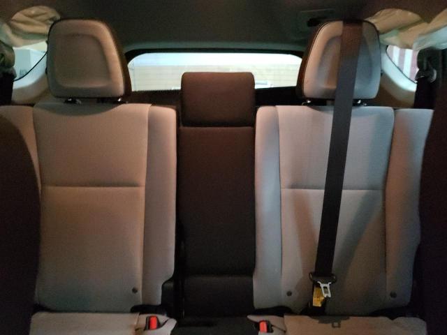 2018 TOYOTA RAV4 ADVEN JTMRFREV8JJ228516