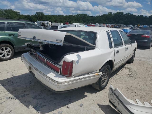 LINCOLN TOWN CAR 1997 white  gas 1LNLM81W7VY669860 photo #4