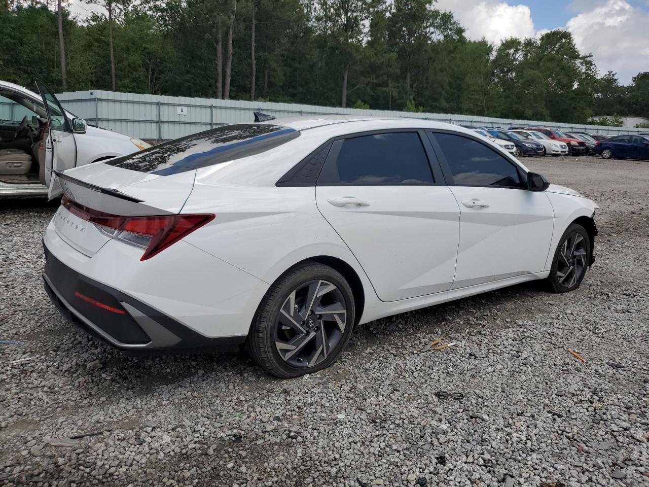 Hyundai Elantra se 2025