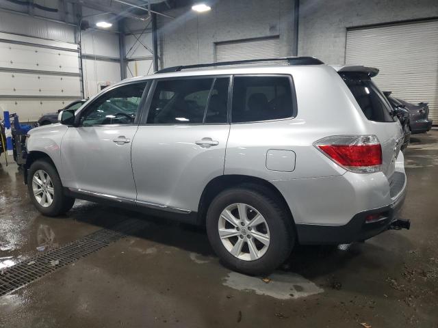Vin: 5tdbk3eh6ds234407, lot: 61491685, toyota highlander base 20132