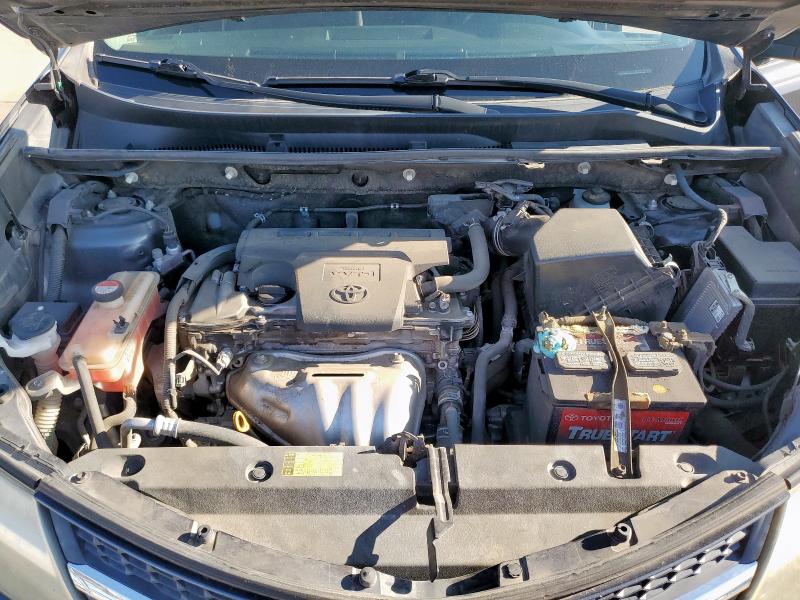 2015 TOYOTA RAV4 LE - JTMZFREV6FJ031867