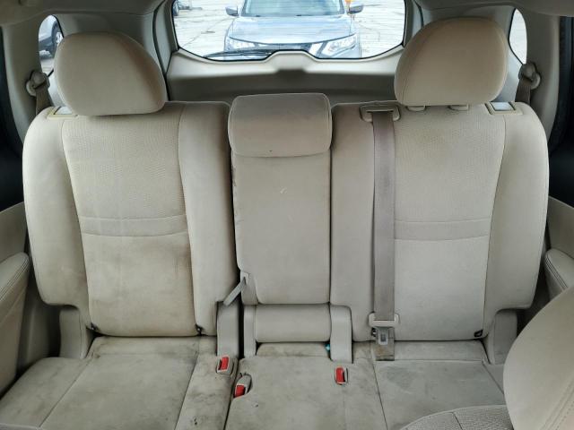 2015 NISSAN ROGUE S - KNMAT2MT2FP562672