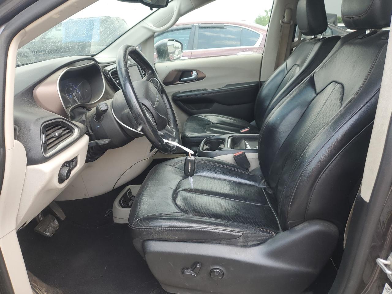 CHRYSLER PACIFICA TOURING L