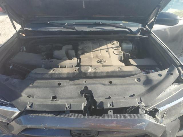 2019 TOYOTA 4RUNNER SR JTEBU5JR7K5621695